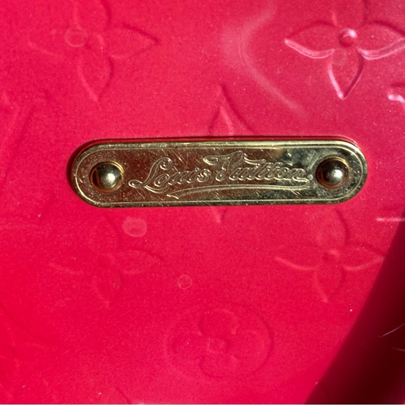 Louis Vuitton Vernis Bellevue Bag - Picture 12 of 13